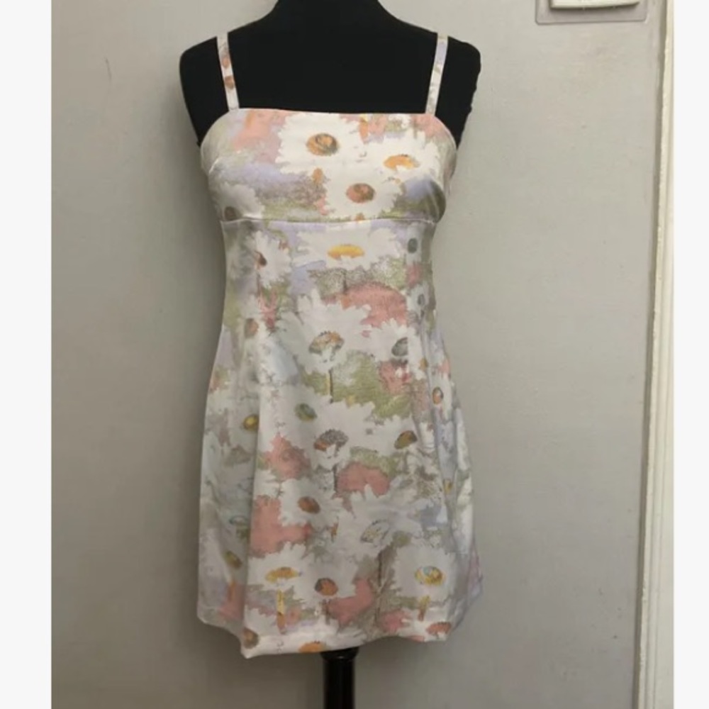 5-8 Urban Outfitters Pink satin Mini dress Sun Dress Large NWT NEW feminine
